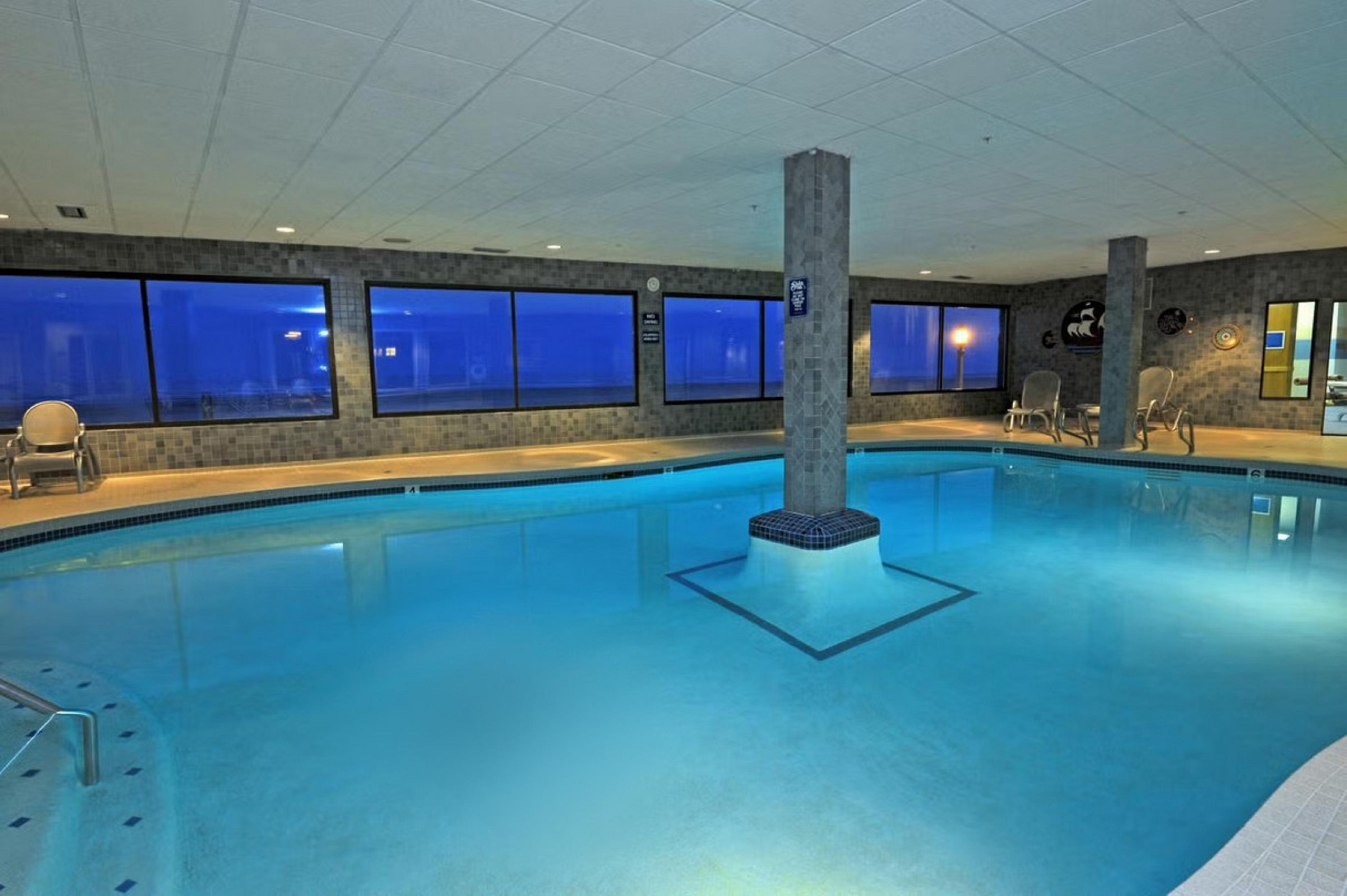 Promenade Inn & Suites Oceanfront Сийсайд Екстериор снимка