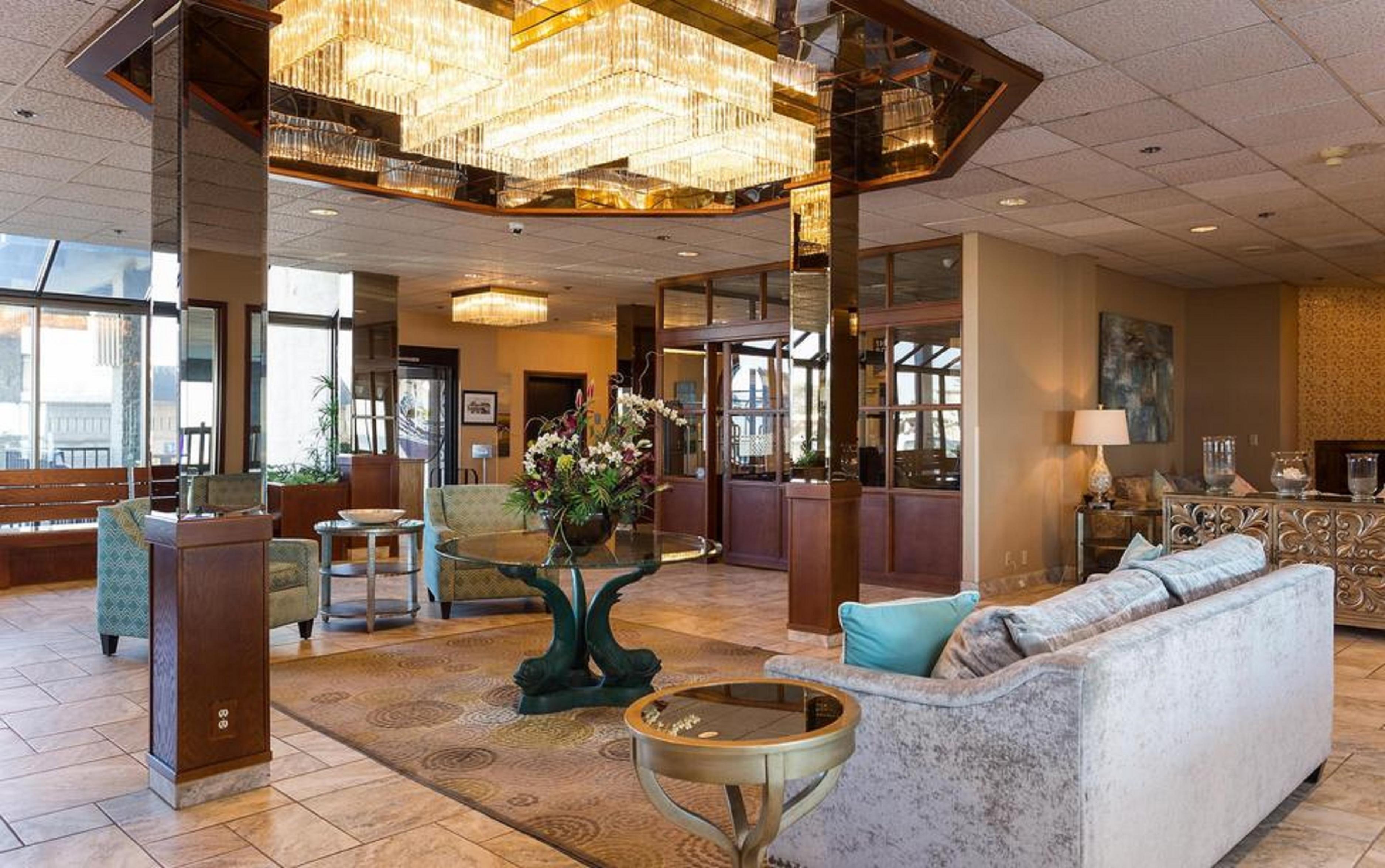 Promenade Inn & Suites Oceanfront Сийсайд Екстериор снимка