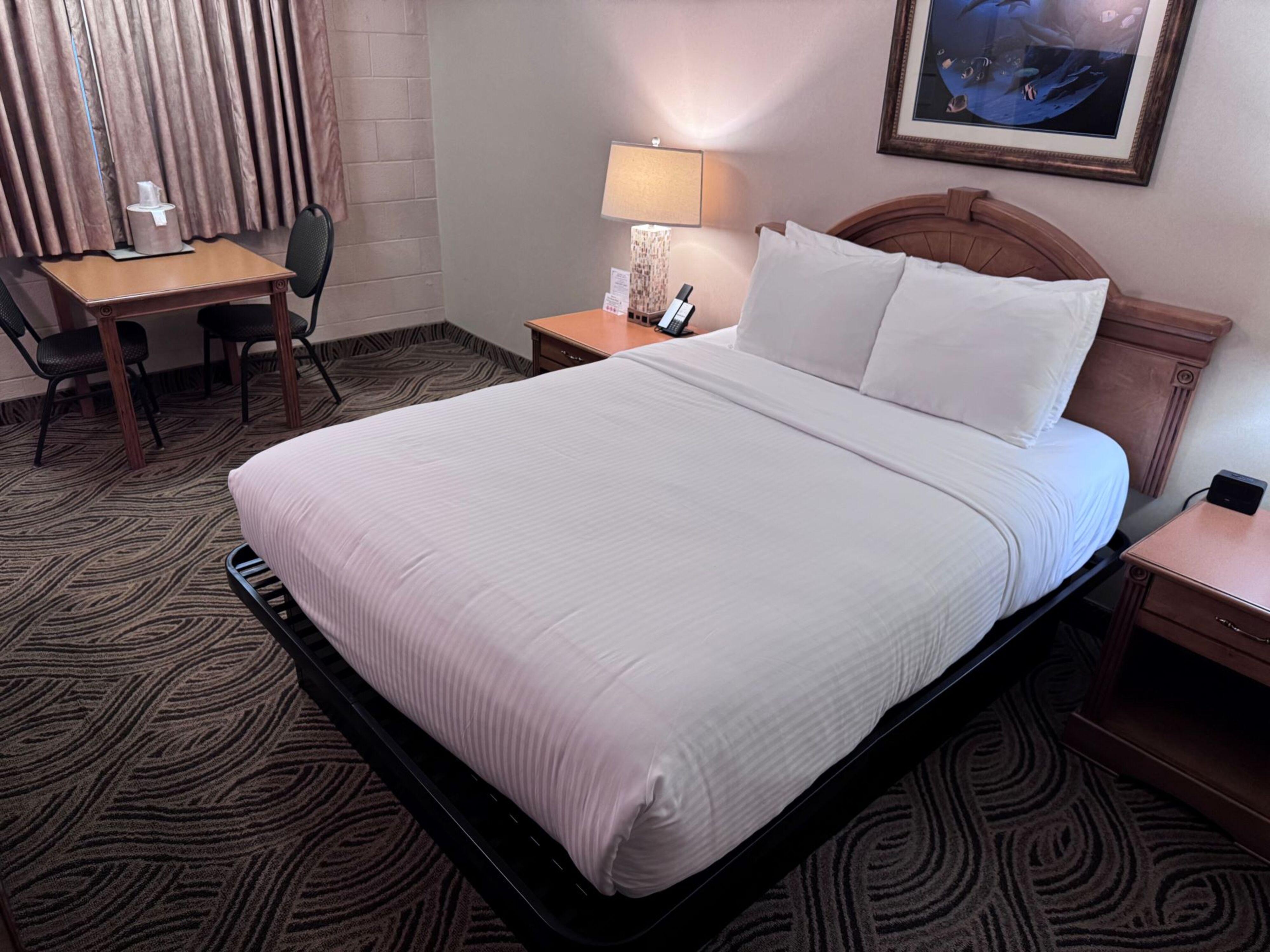 Promenade Inn & Suites Oceanfront Сийсайд Екстериор снимка
